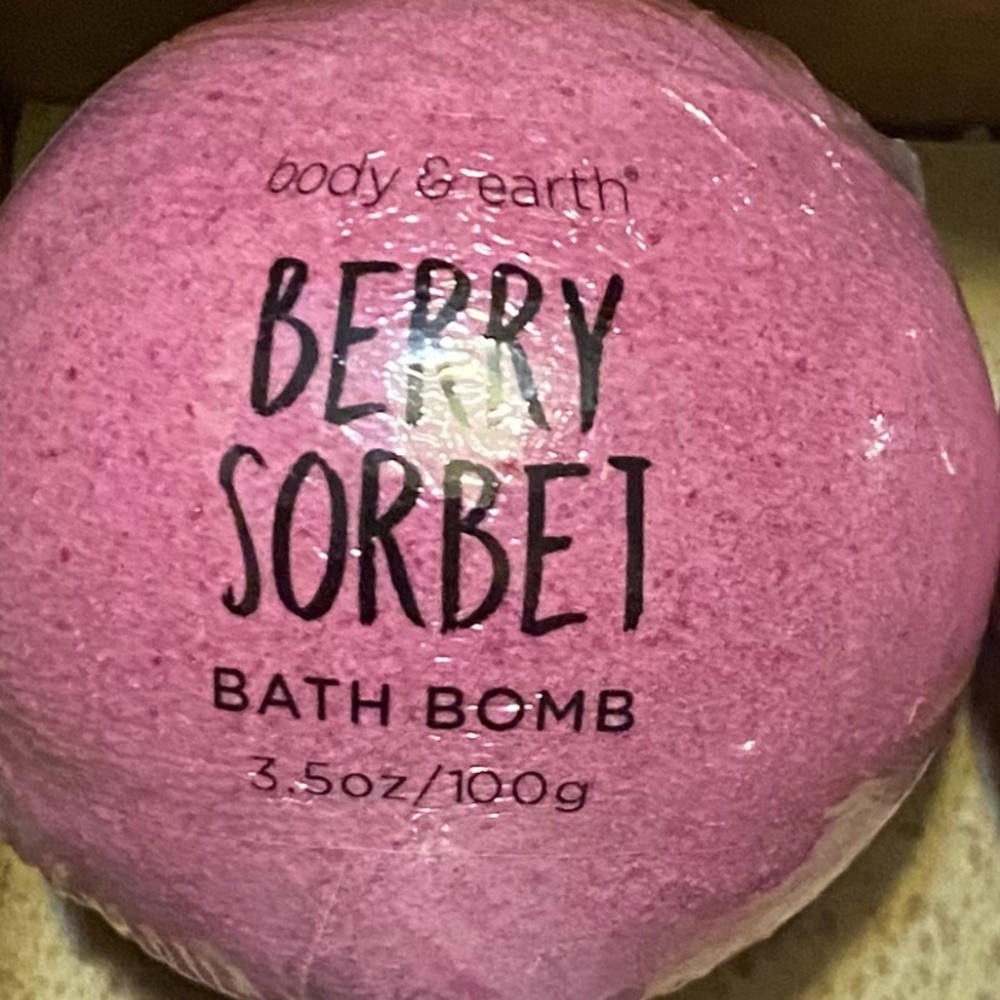 Body And Earth 3.5Oz Bath Bomb Berry Sorbet (Pack of 8)